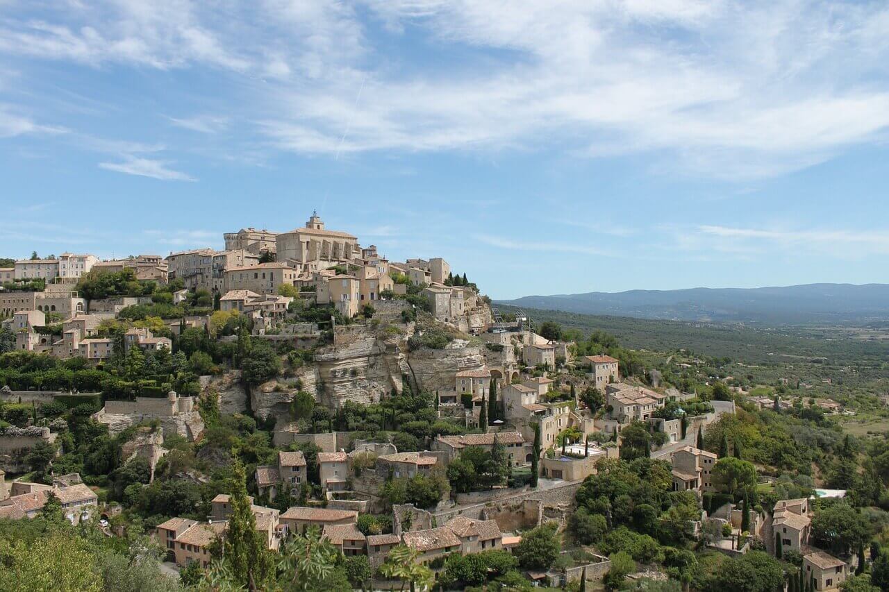 🏰 Brantes : un village perché au charme médiéval